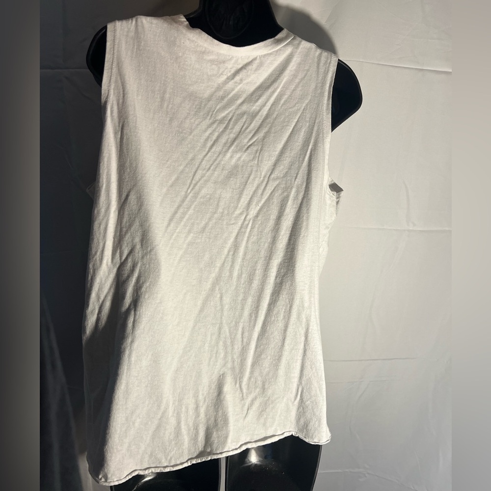 2Pac | Muscle Tank With Roses - Picture 5 of 6